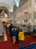 Lapset kävivät myös Ylistaron kirkossa.
(Kuva: S. Tuurinkoski)